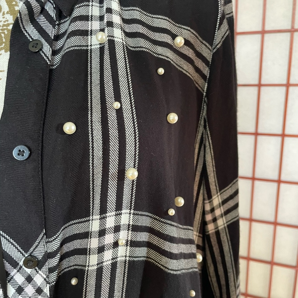 Laundry By Shelli Segal Black and White Plaid Shirt, Size L - Picture 3 of 9